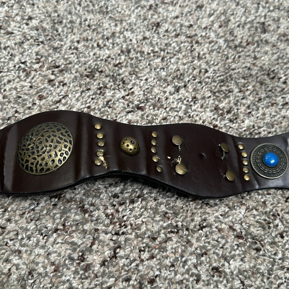 Brown leather belt length 42 inches wide 2- 2.5 inches - Picture 5 of 7